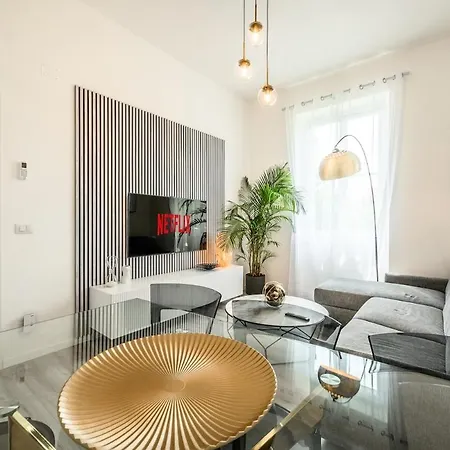 Apartment Center Luxury Portofino - Free Parking - Ac