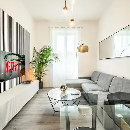 Apartment Center Luxury Portofino - Free Parking - Ac *